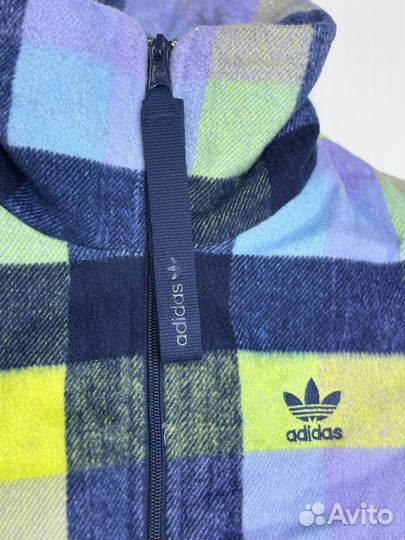 Adidas куртка женская