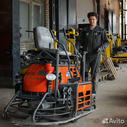 Самоходная затирочная машина в аренду