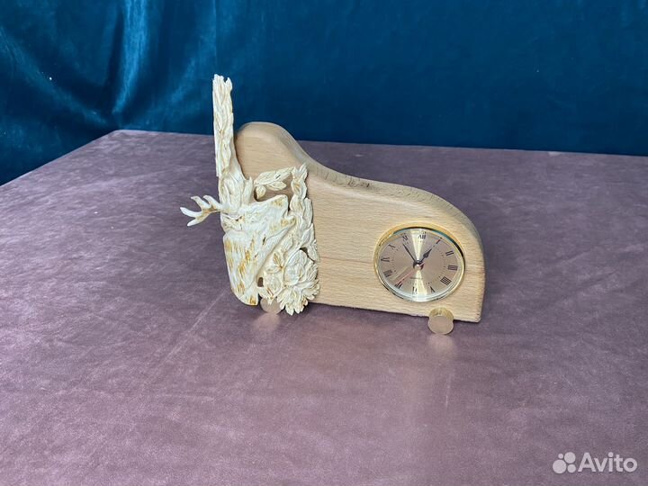 Настольные часы