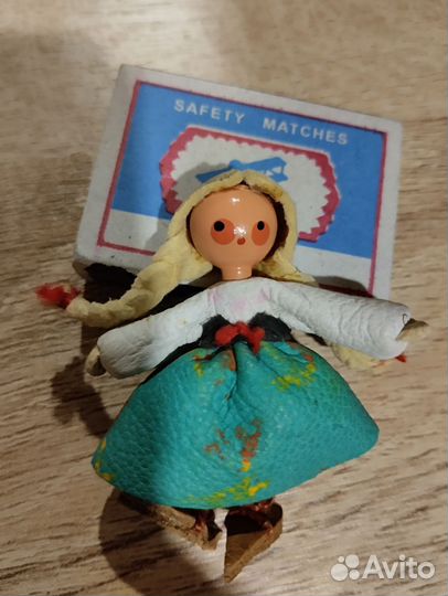 Винтажная кукла