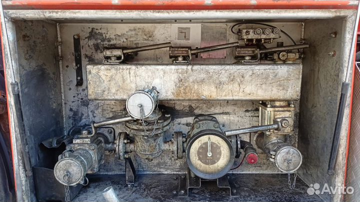 Прицеп бензовоз УралСпецТранс ПЦ4 УСТ94651, 2017