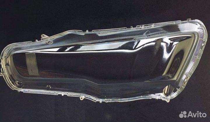 Стекло фары Mitsubishi Lancer X