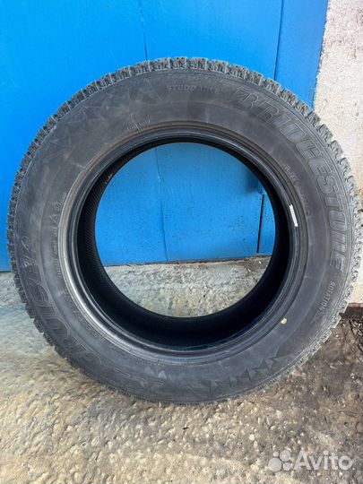 Bridgestone Ice Cruiser 7000 225/65 R17