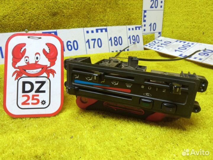 Блок управления климат-контролем передний Nissan