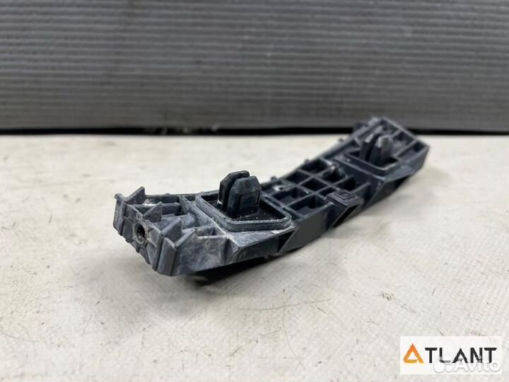 Крепление бампера передняя левая honda insight