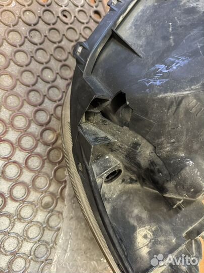 Фара toyota rav 4