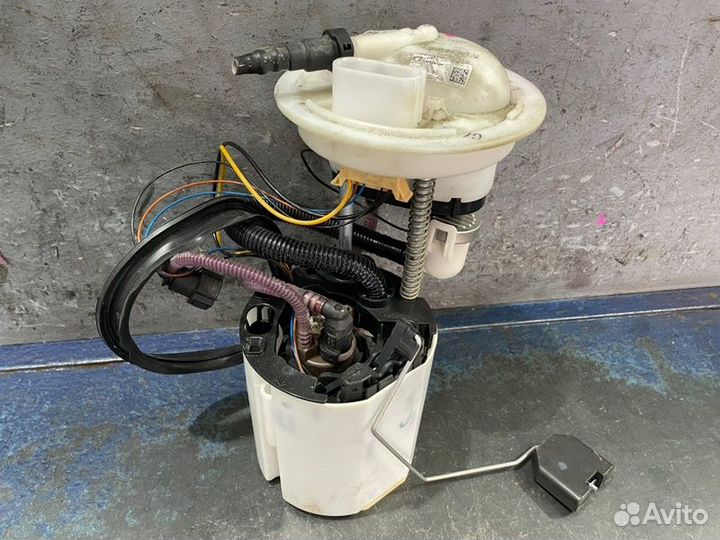 Бензонасос Volkswagen Passat B6