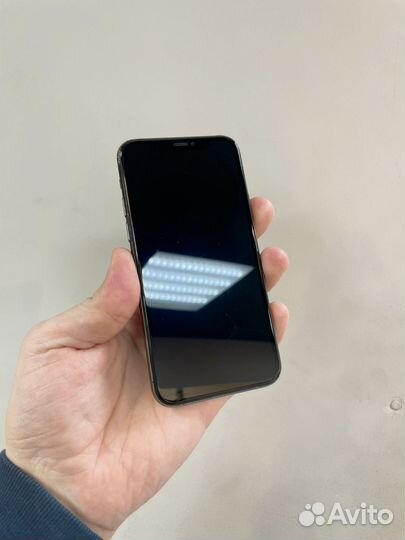 iPhone 11 Pro, 64 ГБ