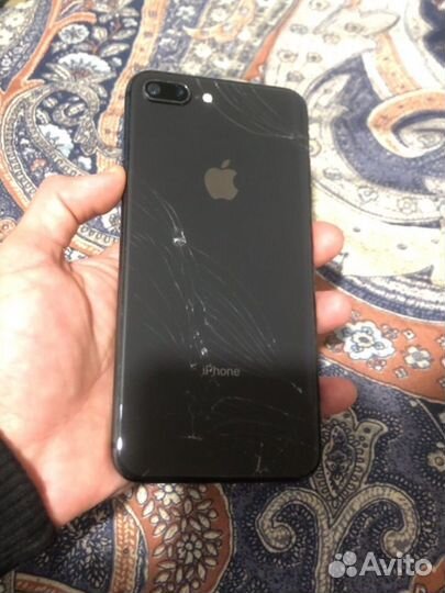 iPhone 8 Plus, 64 ГБ