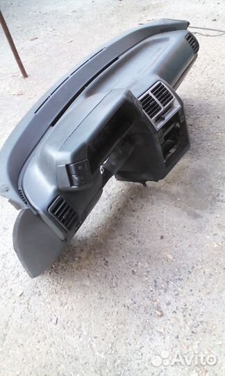 Панель приборов