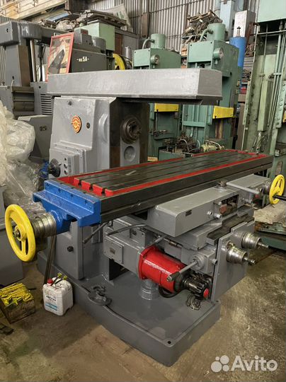 Фрезерный станок 6м83,6р82г, 6Р13