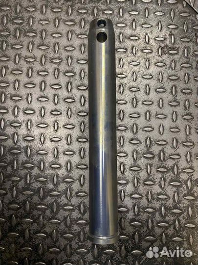 Палец 3090726 для Hitachi ZX70