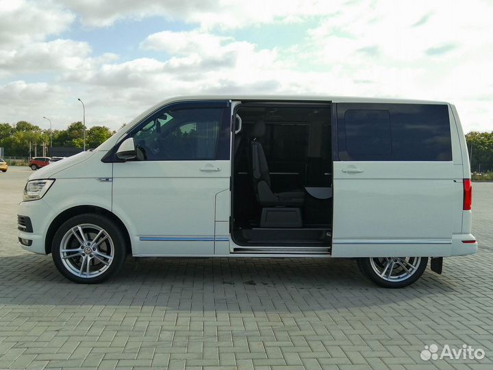 Volkswagen Multivan 2.0 AMT, 2015, 239 178 км