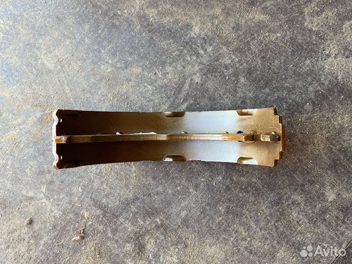 Колодки ручника комплект