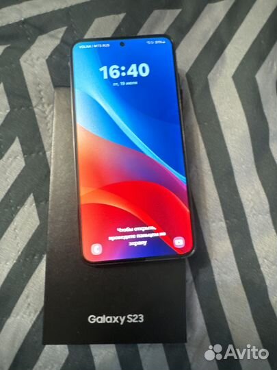 Samsung Galaxy S23, 8/256 ГБ