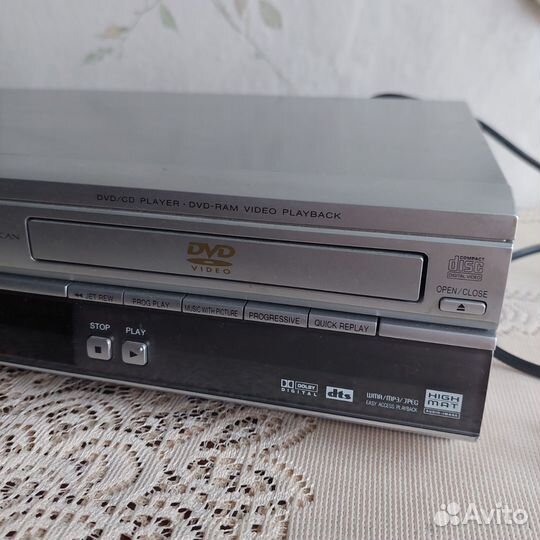 Комбо плеер DVD + VHS Panasonic NV-VP31