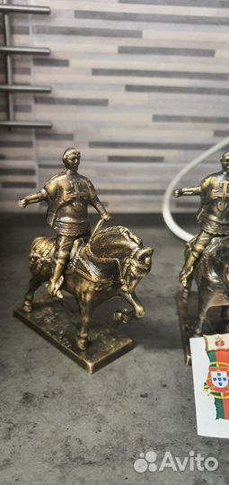 Статуэтка бронзовая Алжубарота 1385 Португалия