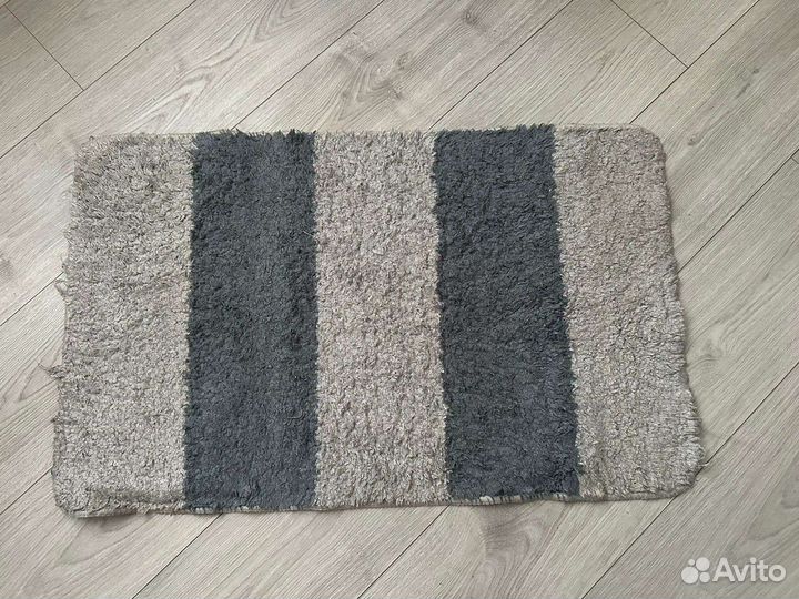 Коврик для ванной комнаты