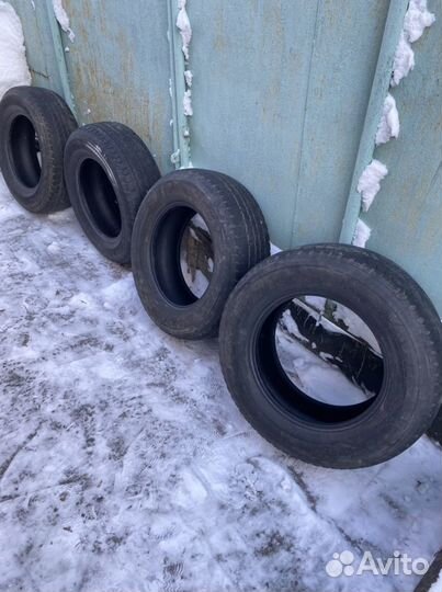 Bridgestone Dueler H/T 265/65 R17