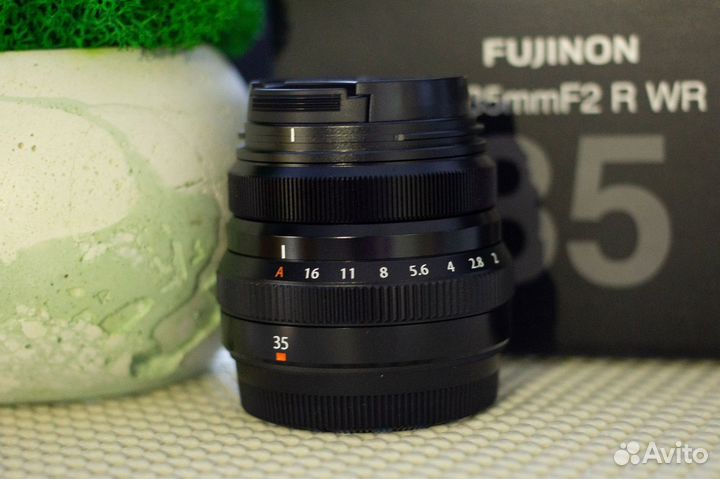 Объектив Fujifilm XF 35mm f/2.0 R WR Fujinon