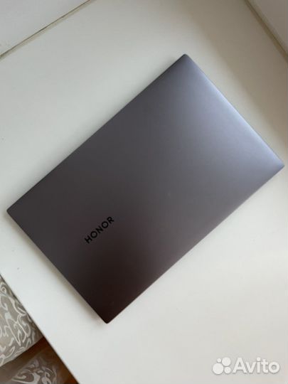 Ноутбук Magicbook pro r5 8 gb +512 gb