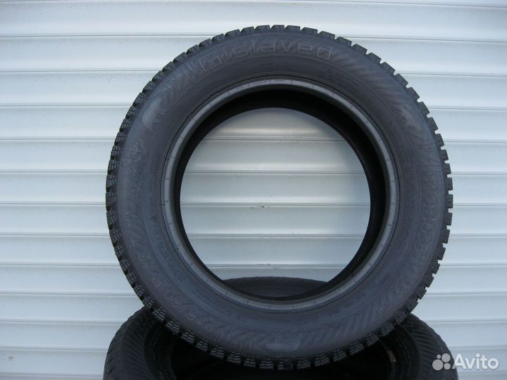 Gislaved Nord Frost 200 215/60 R16