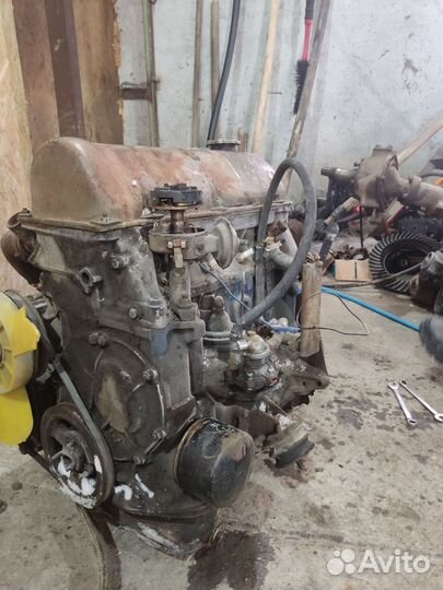 Продам двигатель 21011