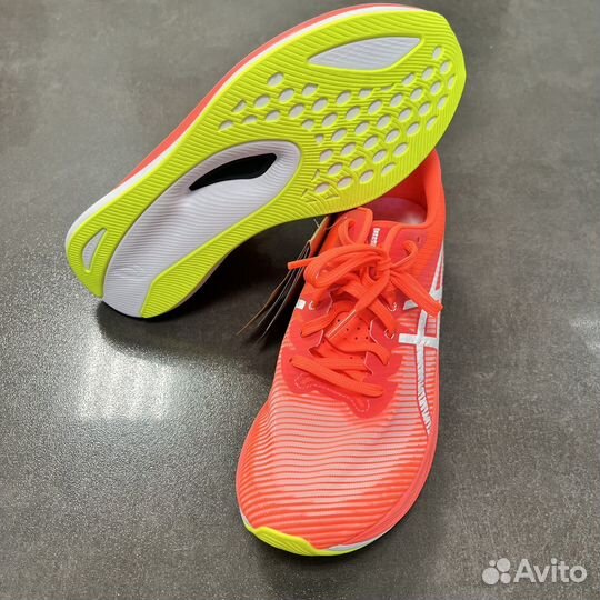 25.5см Беговые кроссовки Asics Magic Speed 3