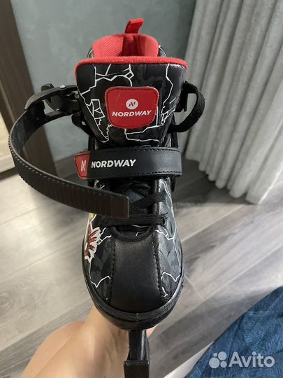 Коньки хоккейные детские