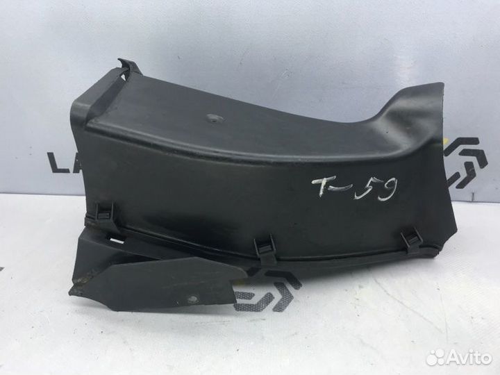 Воздуховод тормозов передний правый Bmw X5 E53 M54