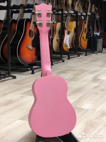 Укулеле сопрано розовая