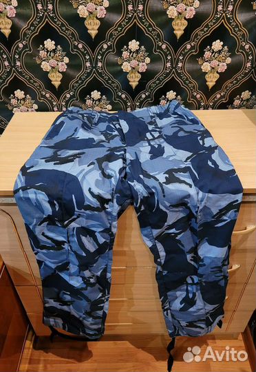 Форма уис. Форма охраны. Цвет синяя кукла