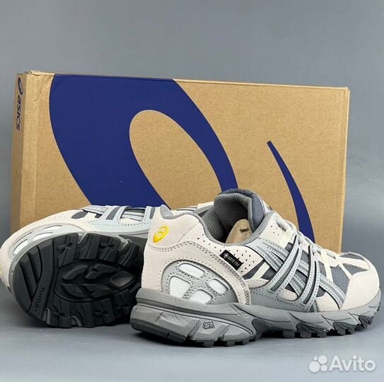 Стильные Asics Sonoma GoreTex