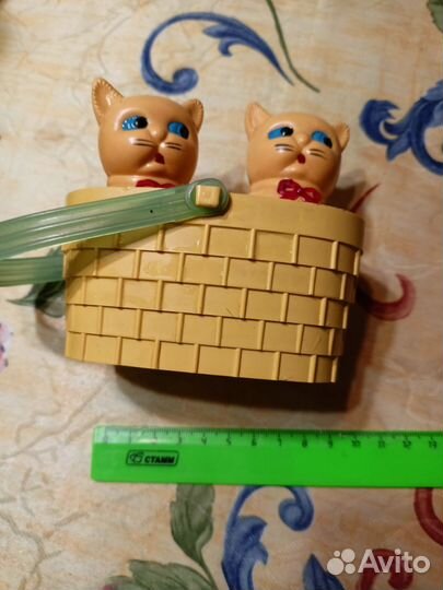 Котята в корзинке.Игрушка из СССР