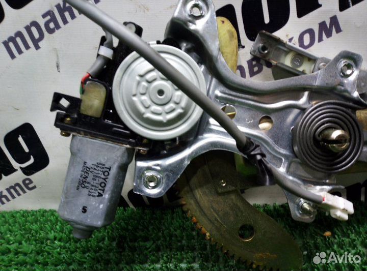 Стеклоподъемный механизм передний левый Toyota