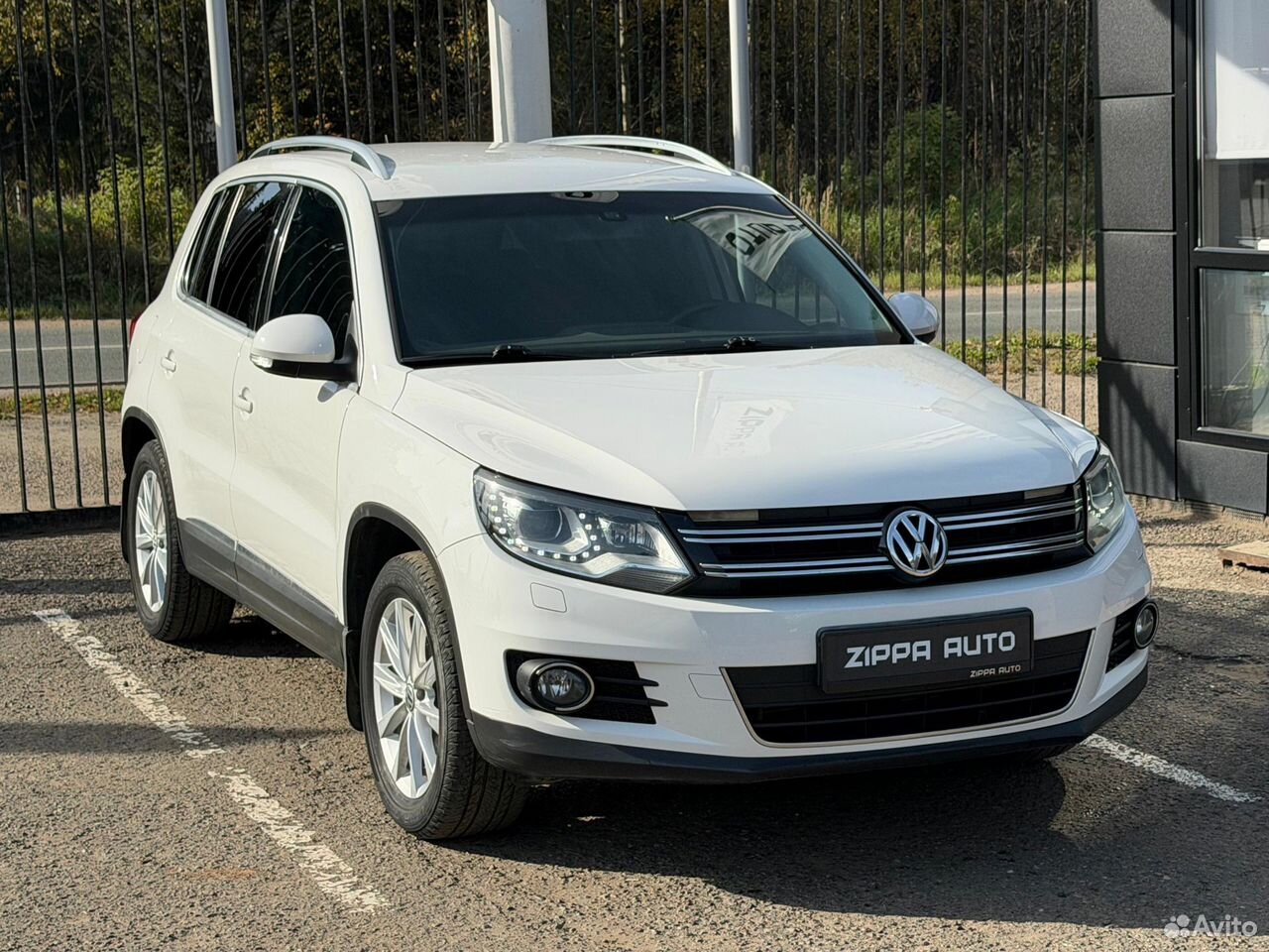 Volkswagen Tiguan 2.0 AT, 2012, 180 669 км