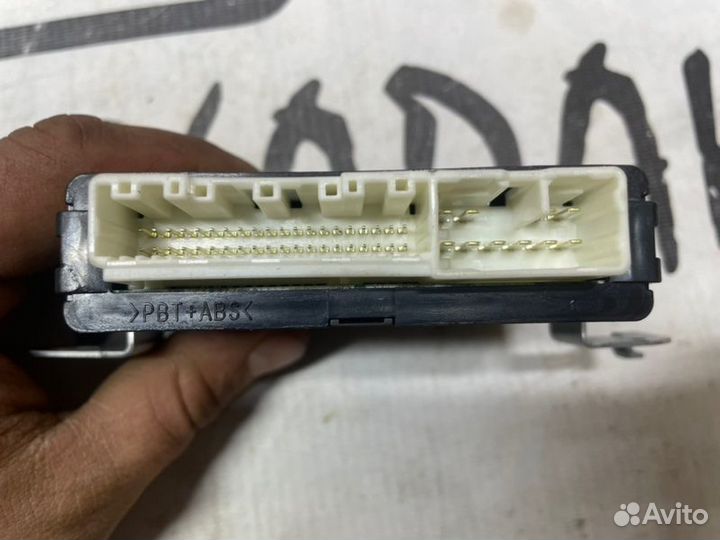 Блок управления дверьми Lexus Rx4 Rx200T Rx300