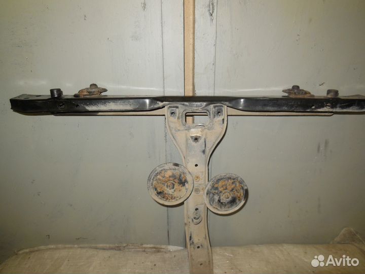 Панель передняя для Hyundai Elantra 2000-2005