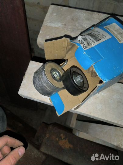 Натяжитель ремня приводного для Opel