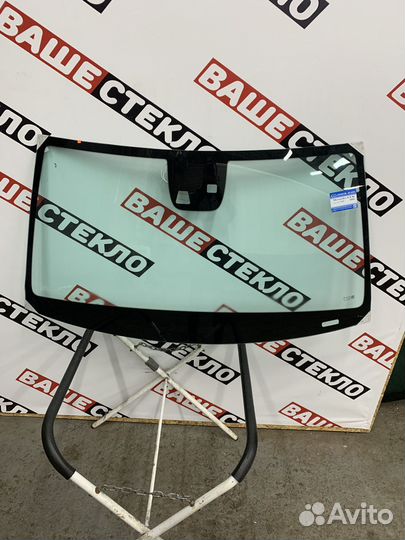 Лобовое стекло Mercedes X253