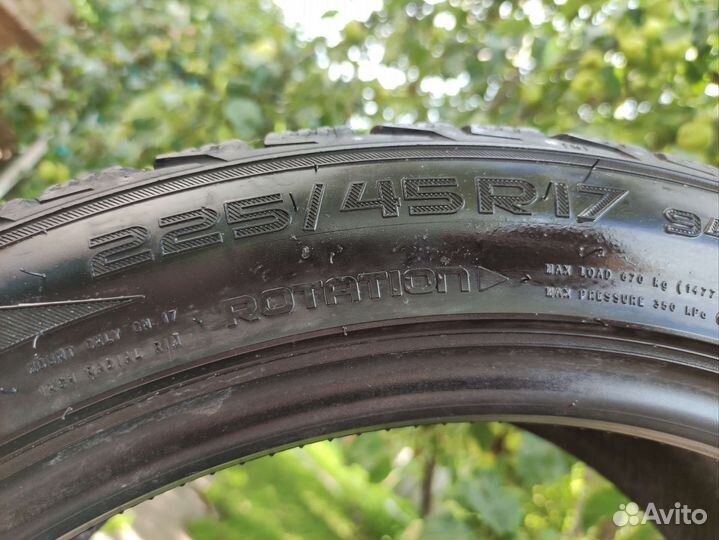 Nokian Tyres Hakkapeliitta R2 225/45 R17