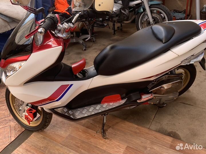 Скутер 125 Honda PSX