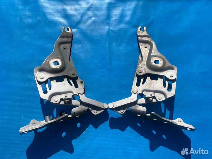 Петля капота BMW X5 E70 X6 E71