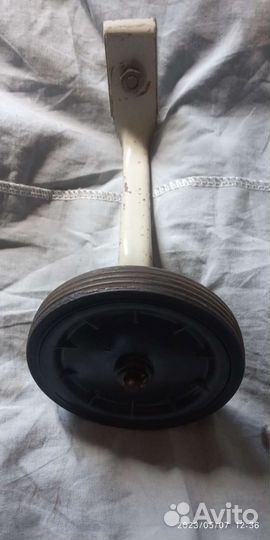 Колёсик для велосипеда