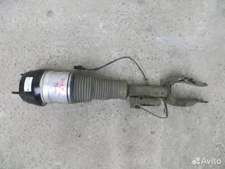 Mercedes Benz W166 M-Klasse (ML/GLE) 2011) Пневмоа