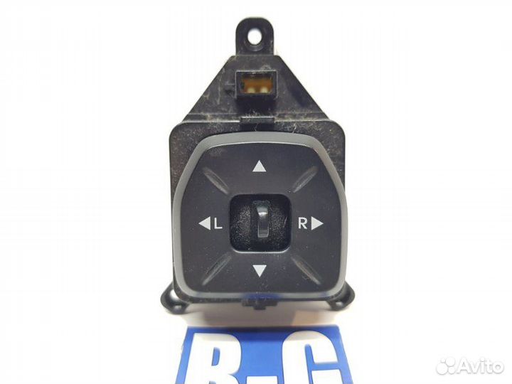 Блок регулировки зеркал передний левый Hyundai