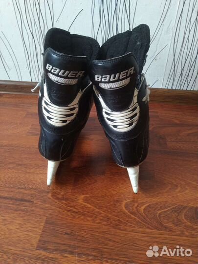 Коньки хоккейные