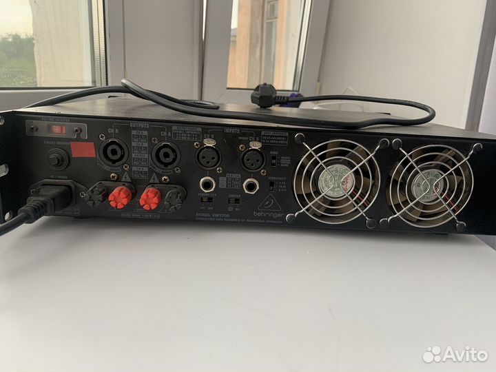 Усилитель behringer KM 1700