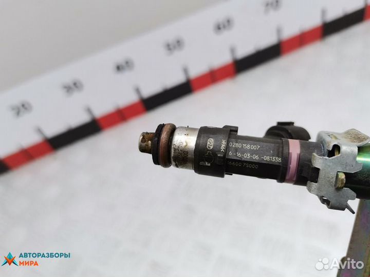 Топливная рампа Nissan Armada 2006 175227S00A