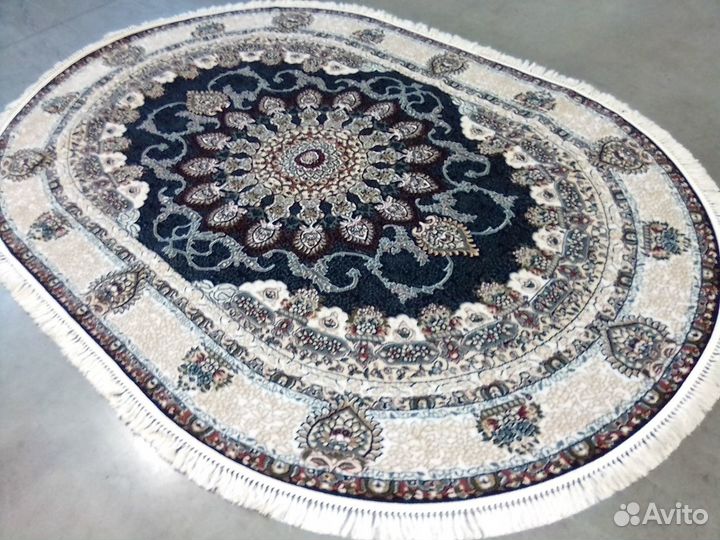 Ковер размером : 1.60х2.30 (№ 25790-33 о) новый